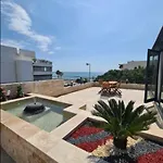 Appartamento Sea And Mountain Views From Your Rooftop !