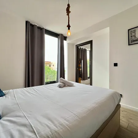 Appartamento Sea And Mountain Views From Your Rooftop ! *